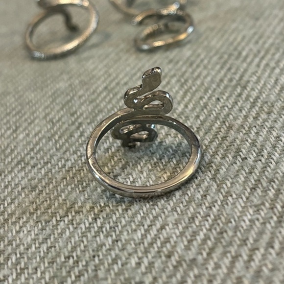 4pc. Snake Rings - Picture 6 of 8